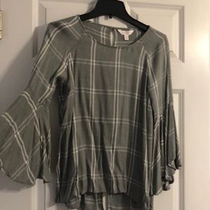 Gray plaid blouse